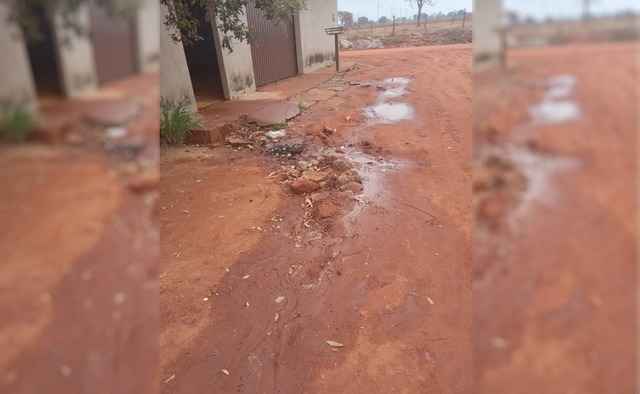 Poça de água responsável pelo desentendimento entre as vizinhas. Foto: Polícia Civil.