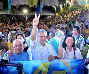 Reinaldo disse que convidará Aécio Neves para vir a MS (Foto: Álvaro Rezende / Correio do Estado)