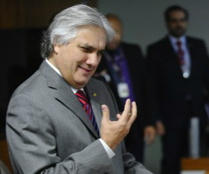 Delcídio do Amaral articulou votação contra trabalhadores (Foto: Marcos Oliveira/Agência Senado)