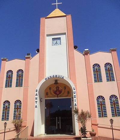 Paróquia Santa Luzia de Três Lagoas (MS), onde em anexo está localizado o Seminário Propedêutico.