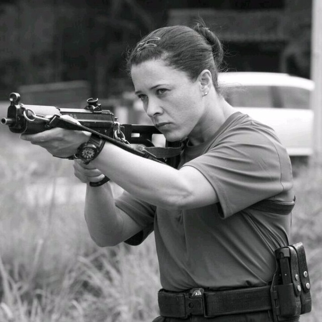 Flávia Durante treinamento (Batalhão de Choque / Divulgação)