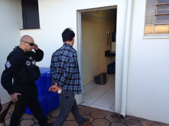 Polícia cumpre mandados em cidades do oeste do Paraná (Foto: Cícero Bitencourt/RPC )