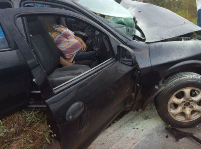 Vítimas morreram no local. Foto: Maracaju Speed