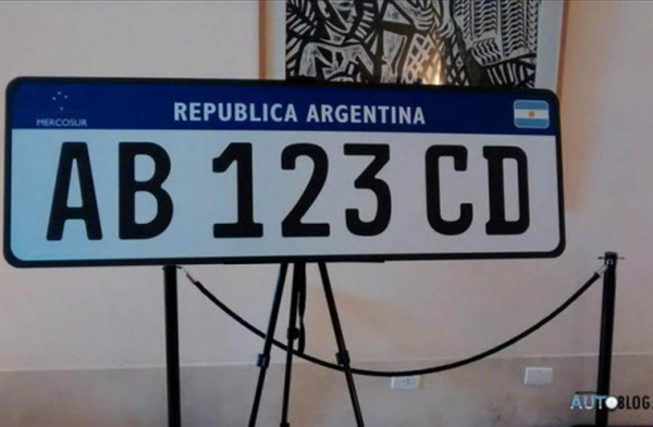 Nova placa da Argentina, placa brasileira seguirá esse padrãoIlustração/Divulgação  