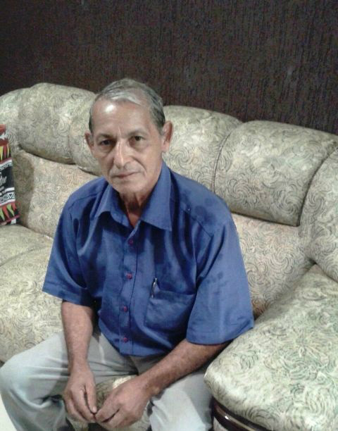 O Sr. Milton Mendes perdeu a carteira e agora quer gratificar quem devolver. 