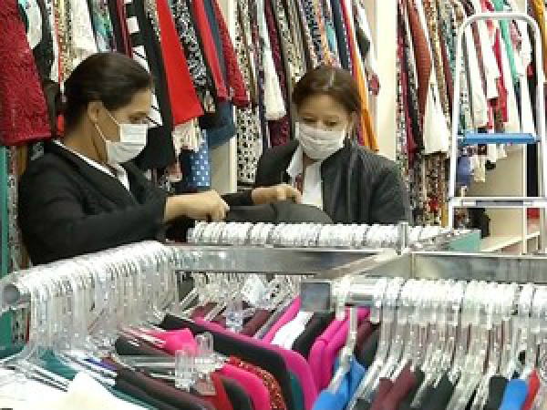 Medo do H1N1 faz população usar máscara(Foto: Reprodução/ TV Morena)