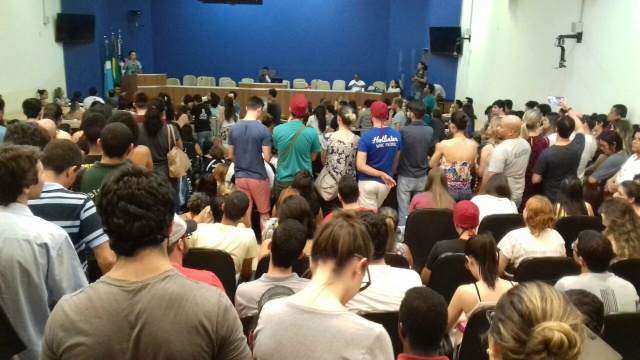 Assembleia reuniu 400 acadêmicos da UFMS para discutir sobre ocupação