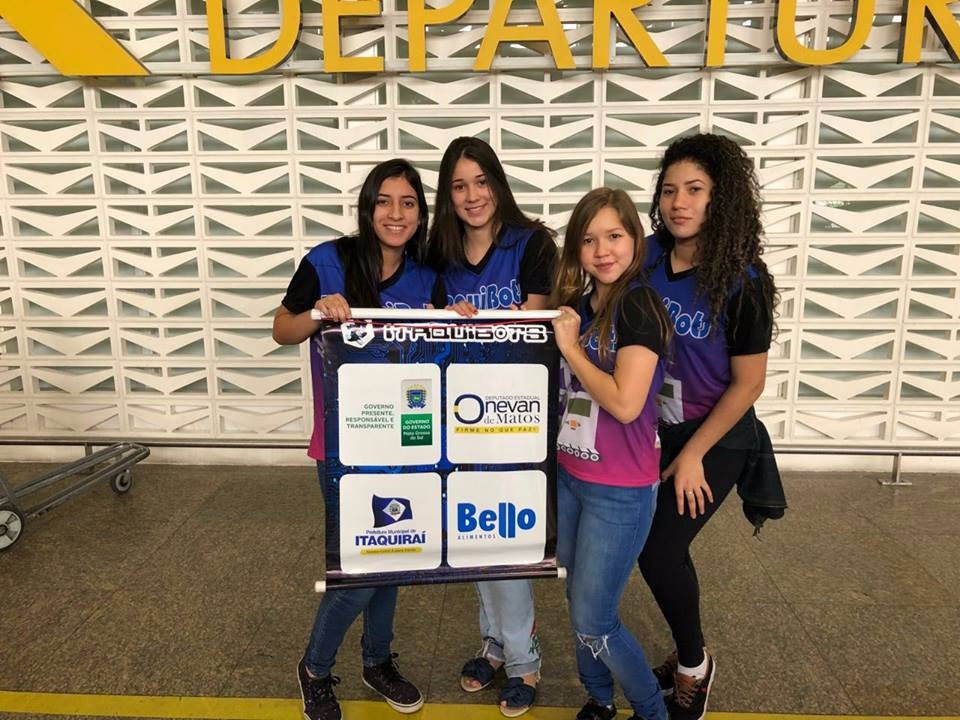 Estudantes embarcando para Costa Rica, na América Central. (Foto: Assessoria de Comunicação)