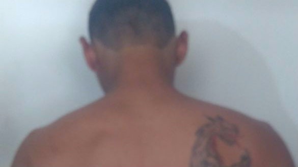 Homem foragido da justiça. (Foto: PM)