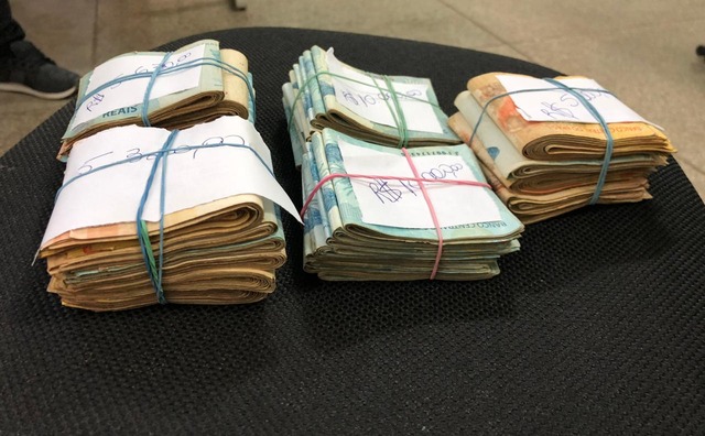 Na casa do capturado foram encontrados R$ 35.950,00 em espécie - Foto: Divulgação/1ªDP