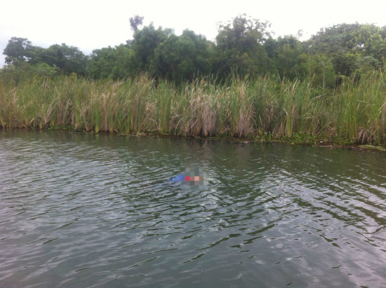 Imagem do corpo do policial aposentado. Fotos: Corpo de Bombeiros.