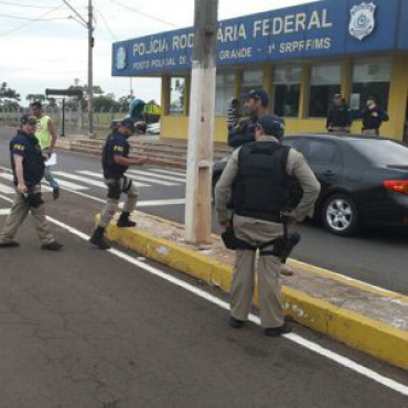 Operação Proclamação da República foi deflagrada na sexta-feira e termina na quarta nas rodovias federais (Divulgação/PRF)