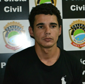 Mulher reconheceu o homem andando pela rua tranquilamente Foto: Correio do Estado