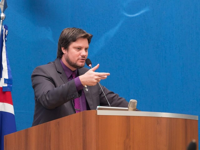 O vereador André Bittencourt frisa tamanha importância deste projeto, tendo em vista que se ele for sancionado, ou seja, virar lei, será uma forma de represar a violência contra a mulher - Foto: Divulgação