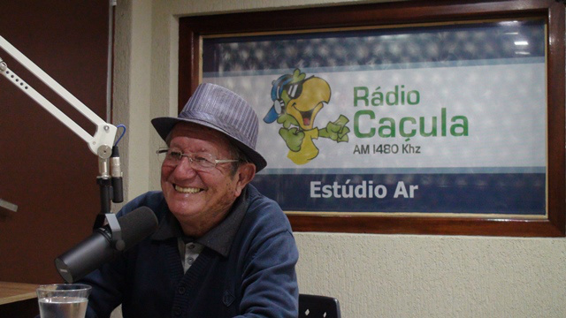 Marques Neto durante a entrevista na Rádio Caçula