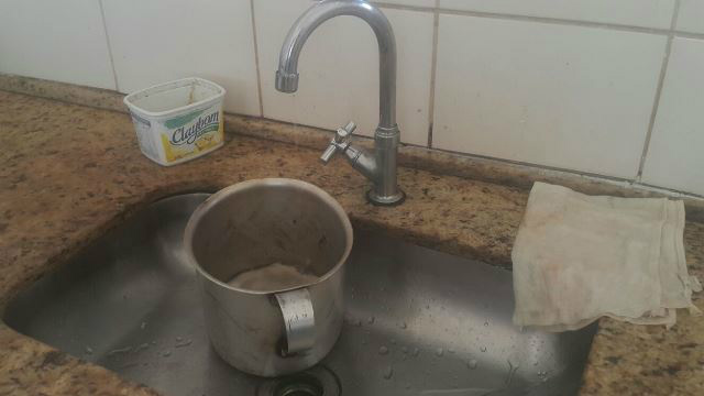 Vasilha para fazer café e chá