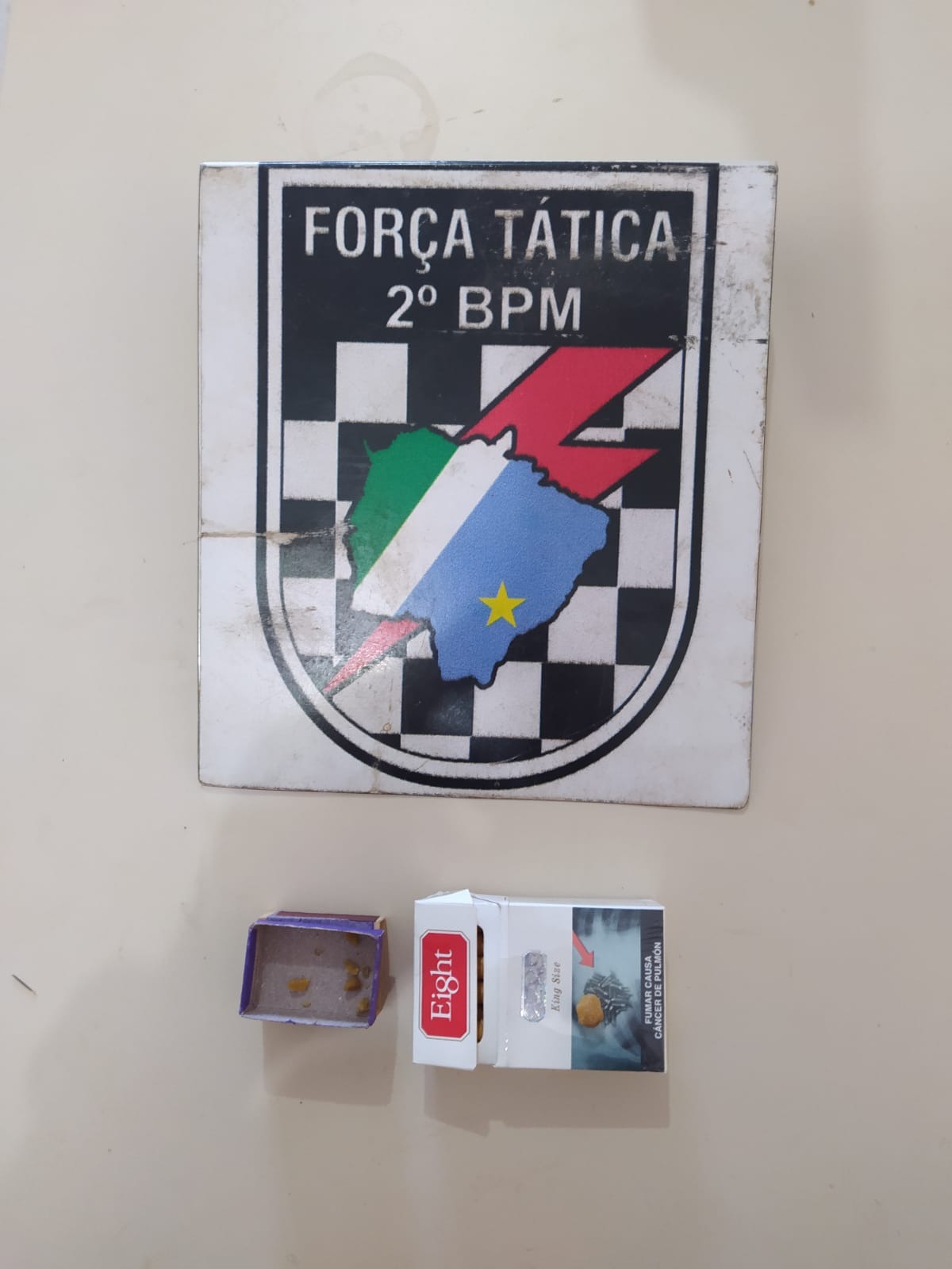 Duas porções de crack foram apreendidas   na região conhecida como  