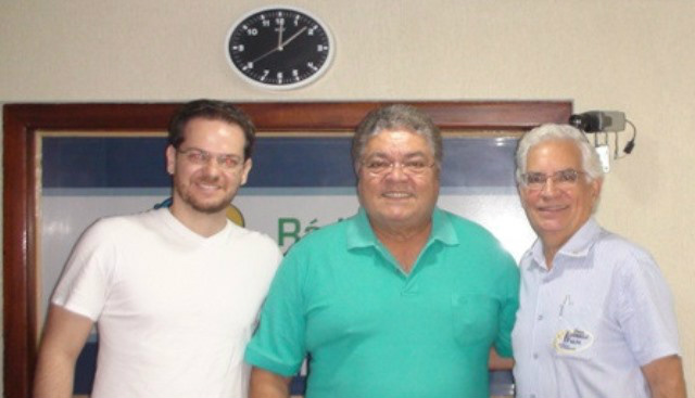 Esquerda para direita: Ciliomar Marques Filho (Assessor Jurídico do sindicato), Romeu de Campos e Sueide Silva.