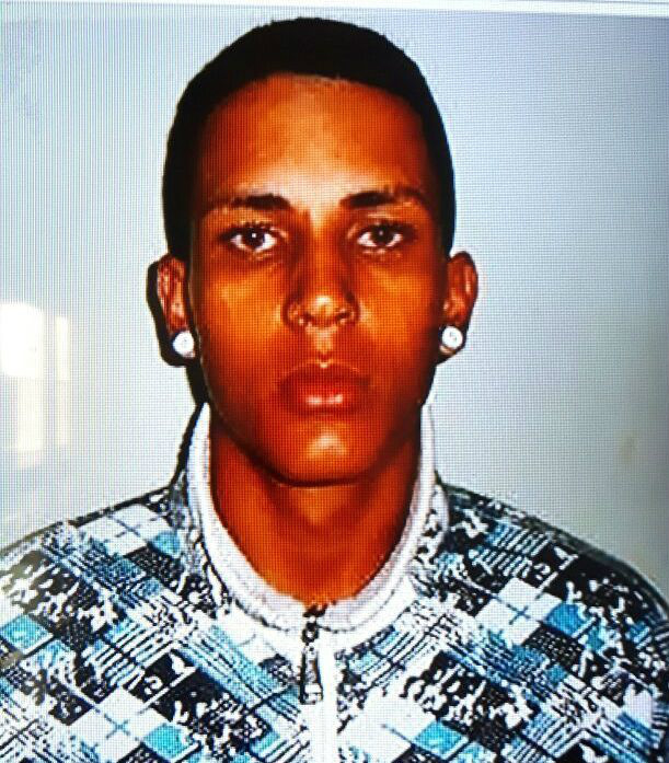 O suspeito José Alexandre Trindade Neto, vulgo “Neto”, as equipes policiais diligenciaram até o condomínio Orestinho, onde ele reside, mas o mesmo não foi localizado. Foto Rádio Caçula