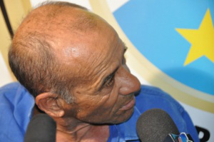 Durante apresentação, homem alegou que foi atacado pelo vítima. (Foto: Marcelo Calazans)