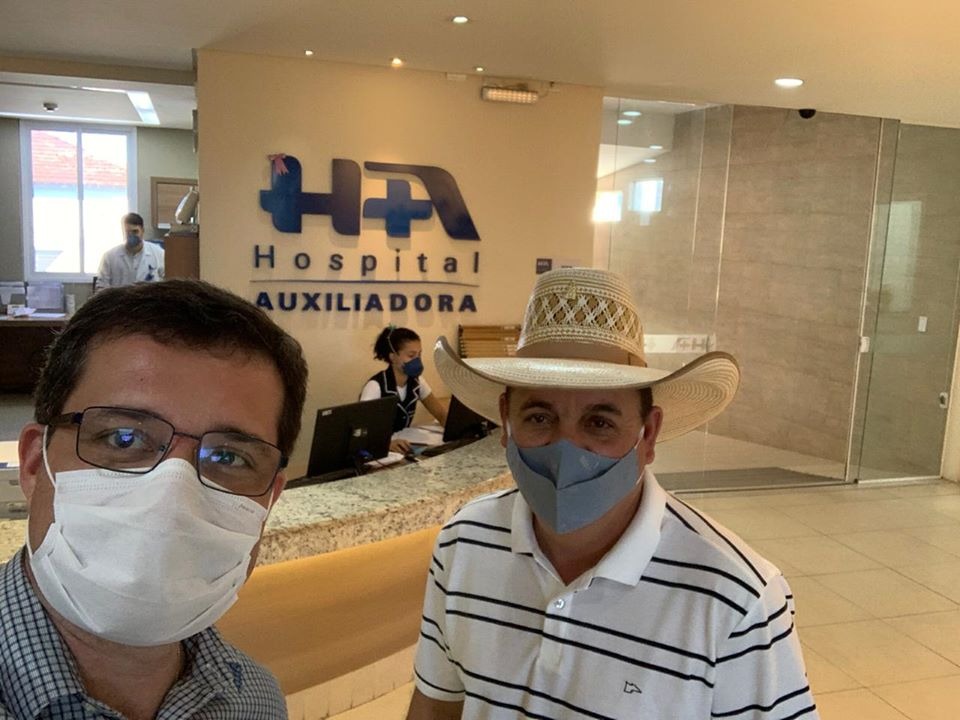 Angelo Guerreiro apenas foi informado que ele internou-se no Hospital Auxiliadora para tratamento de umacólica renal aguda. Foto: Arquivo pessoal.