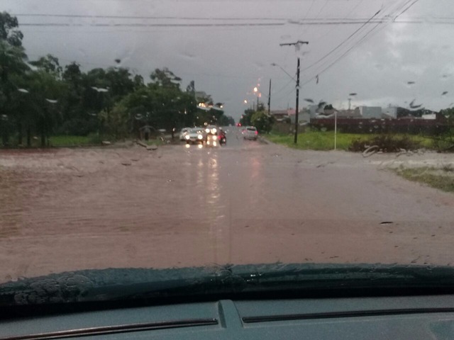 Flagrante feito dentro de um carro por internauta
