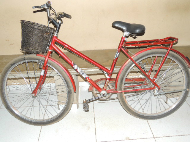 Bicicleta apreendida com a numeração raspada (Foto: Rádio Caçula)