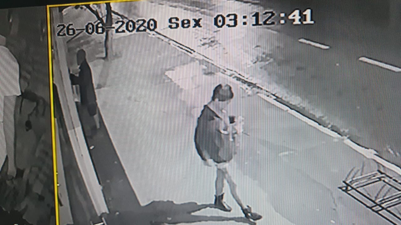 O crime e o vídeo foram comunicados e entregues na delegacia de polícia para a tomada de providências legais.Foto: Divulgação/Rádio Caçula.