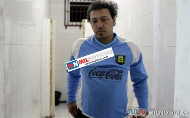 O operário do frigorífico local, Juliano Aparecido da Silva, de 36 anos, residente na rua Pereira Barreto, bairro Antena.