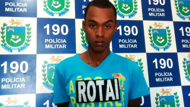 Maycon dos Santos natural de Castilho/SP suspeito de roubar uma moto