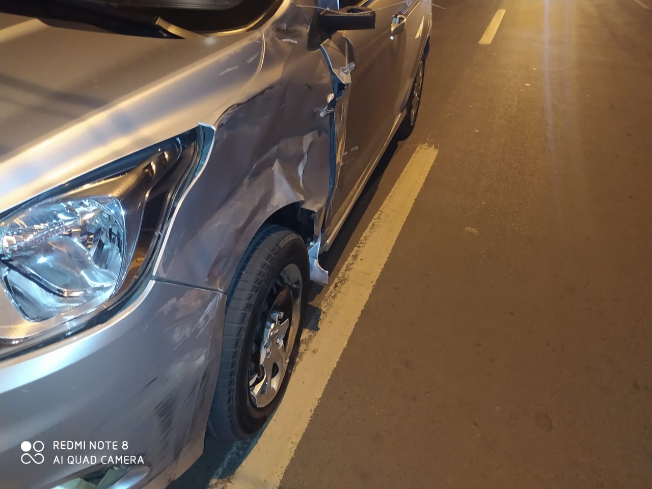 O veículo Ford ficou danificado com a colisão. Foto: 5º GBM.