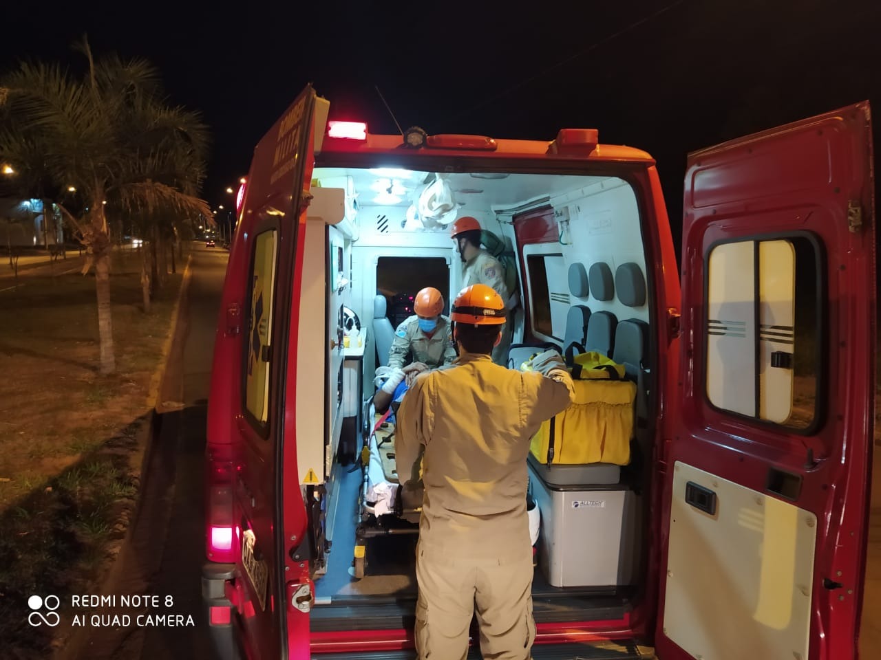 A vítima foi socorrida pelos bombeiros. Foto: 5º GBM.