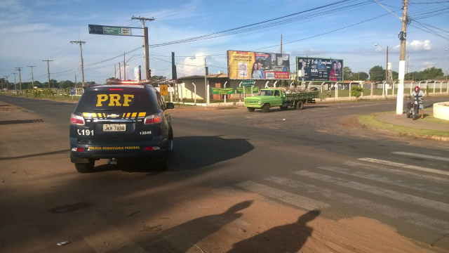 Polícia Rodoviária Federal (PRF) registrou a ocorrência. (Foto: Rádio Caçula).