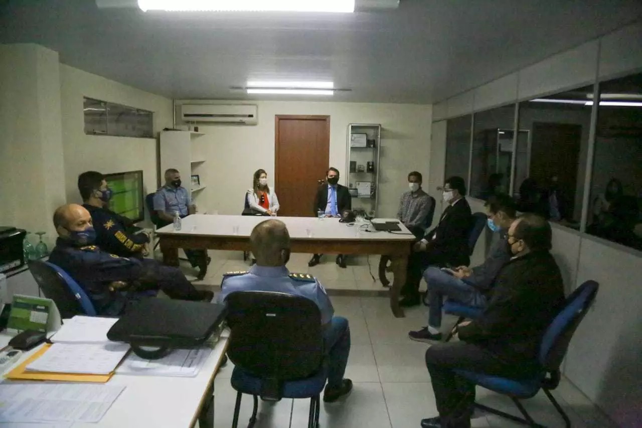 Reunião foi realizada no fim da tarde desta segunda-feira (Foto: Marcos Maluf)