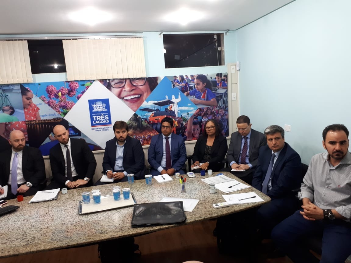 Representantes do Banco CAF realizam a primeira reunião técnica em Três Lagoas. Foto: Rádio Caçula.