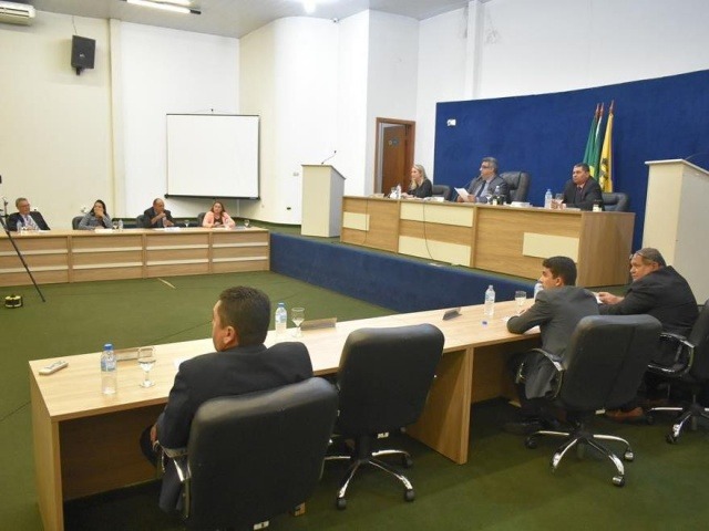 Vereadores reunidos para votação (Foto: CMRRP/Divulgação)