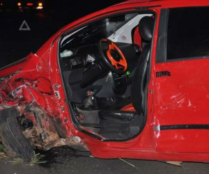 Apesar dos danos no Fox, nenhum dos três ocupantes ficou ferido.