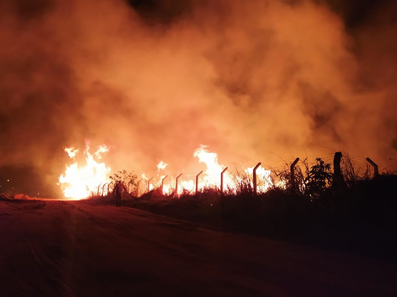 O incêndio aconteceu  no parque industrial de Três Lagoas. Foto: 5º GBM.