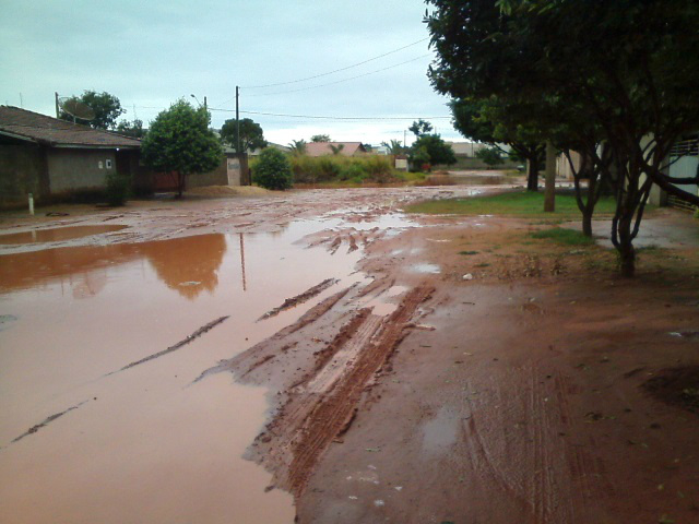 Rua Aniceto Antônio Arão, Bairro Jardim Santa Lourdes, Três Lagoas (MS).