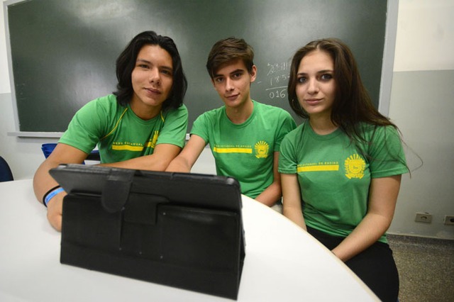 Alunos da rede pública se preparam para o Enem com auxílio da plataforma Aula Livre - Foto: Bruno Henrique / Correio do Estado