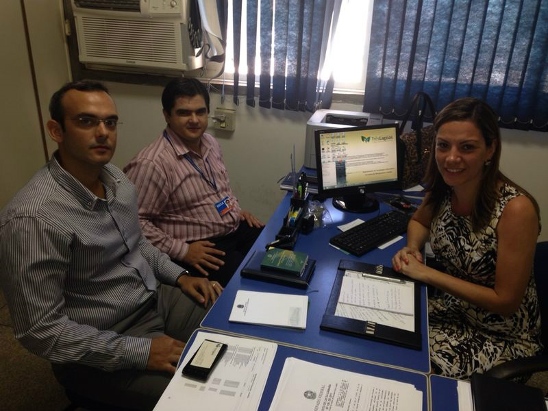 Rafael Freitas de Andrade e Felix Roberto de Farias Garcia, ambos Gerente Geral em exercício e Diretora do Procon Lilian Campos.