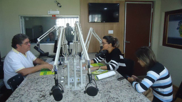 Romeu de Campos Júnior, Coordenadora Elaiana Lopes e a Pedagoga Emili Caroline.