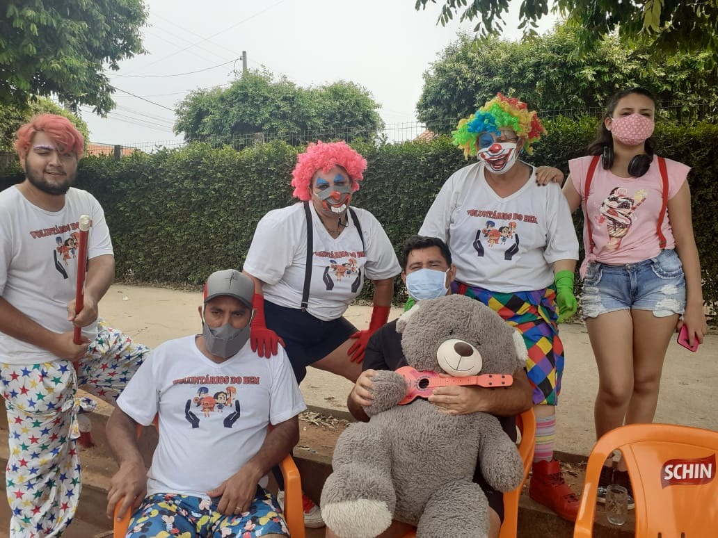 Marcos é membro do grupo que atua há 12 anos em Três Lagoas realizando ações beneficentes. Foto: Arquivo Voluntários do Bem.