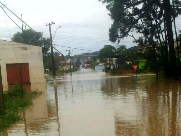 Foto: Cesar Fabris/Arquivo pessoalEm Rebouças (PR), alagamentos deixaram 300 pessoas desabrigadas