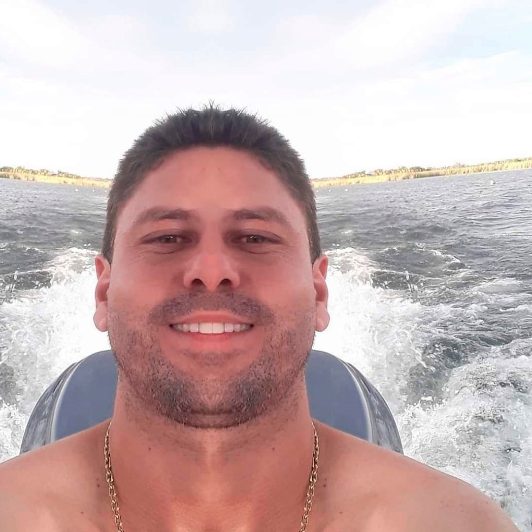 O policial militar Teoldo Queiroz Batista, de 41 anos  continua internado em estado grave na Unidade de Terapia Intensiva (UTI). Foto: Arquivo de família.