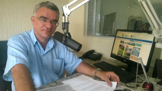 Marcio Ribeiro estreou nesta terça-feira (12) no Jornal da Manhã. (Foto: Lucas Gustavo).