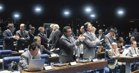 Corrupção ativa e passiva, concussão, peculato e excesso de exação passam a ter penas maiores e a ser inafiançáveis.Foto: Assessoria