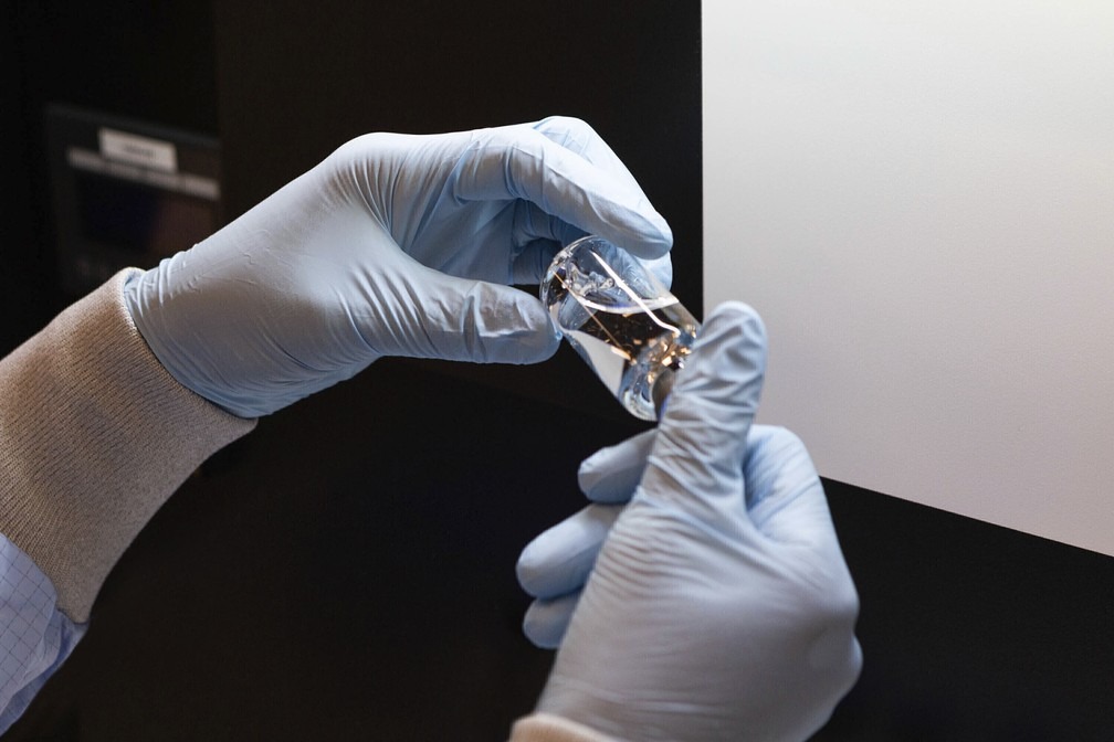 Medicamento remdesivir é produzido em laboratório nos EUA. Foto: Gilead Sciences via AP