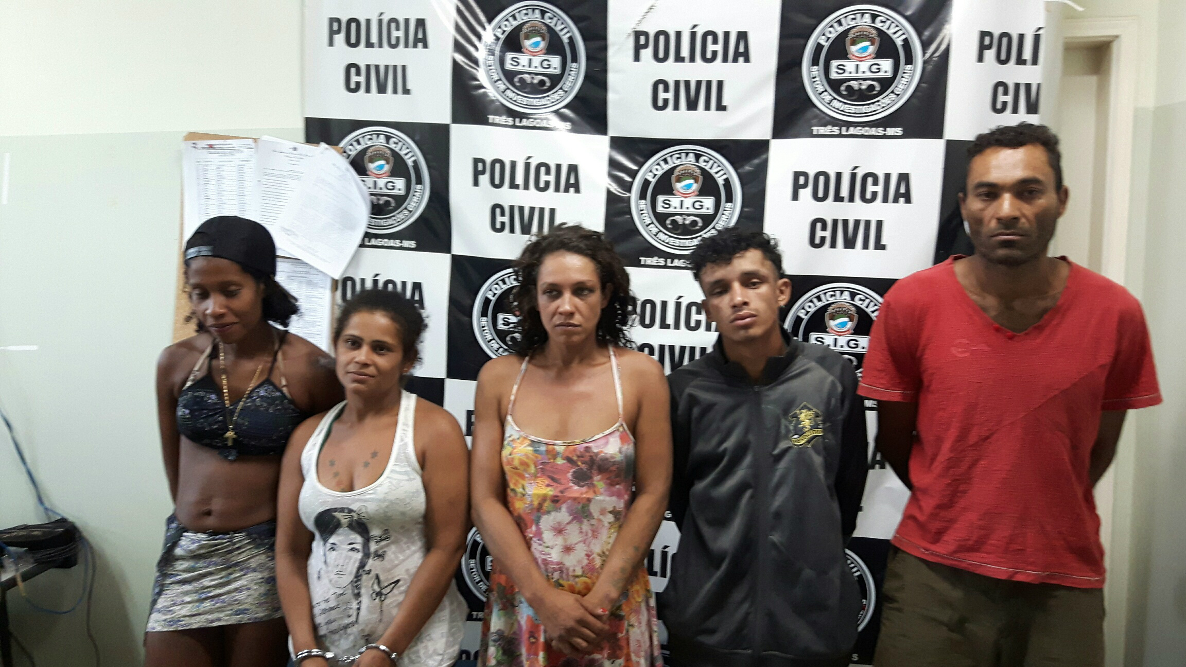 O bando foi preso pelo SIG de Três Lagoas e os cinco são suspeitos de terem agredido e matado  Rosalvo de Oliveira Nogueira de 56 anos. Foto: Divulgação 