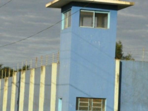 Internos escalaram muro e fugiram no dia 8 de outubro, da Unei Laranja Doce, em Dourados